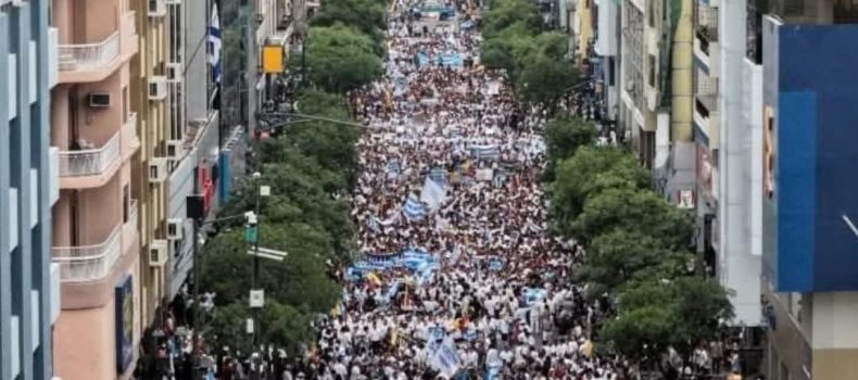 Marcha a favor de Aquiles Álvarez en Guayaquil