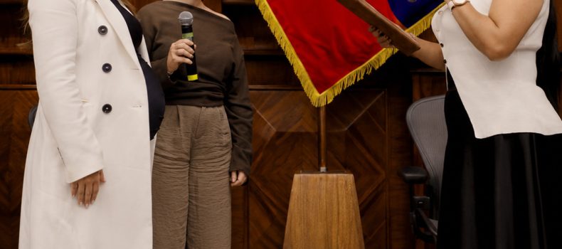 Mishel Mancheno es la nueva presidenta de la Asamblea Nacional tras renuncia de Niels Olsen