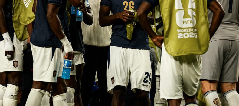 Ecuador cae sobre el final ante Costa de Marfil en su debut mundialista